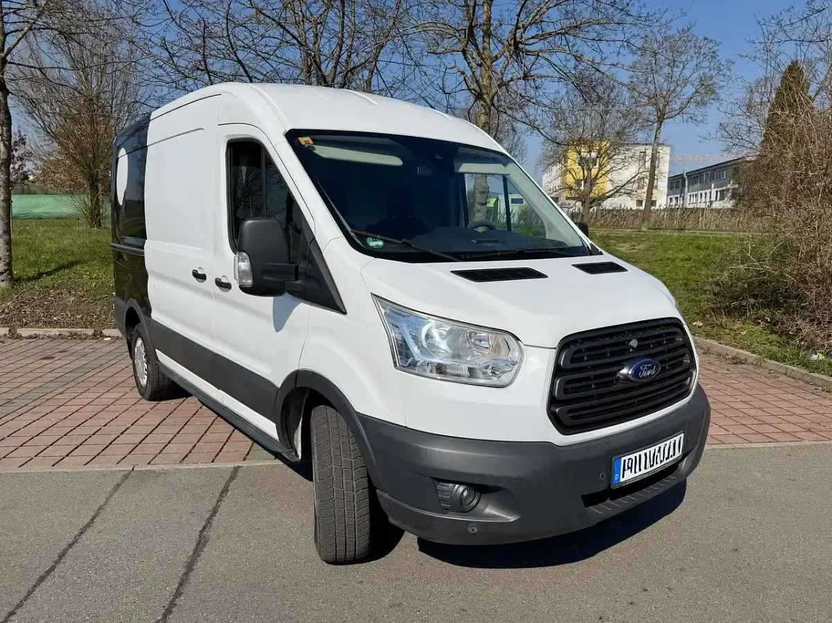 Gebraucht Ford Transit Trend 155 PS (114 kW) 2015 Weiß Van