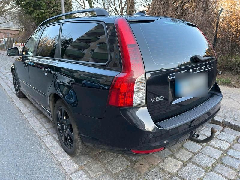 Gebraucht Volvo V50 136 PS (100 kW) 2009 Schwarz Kombi