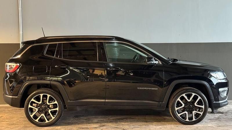 Gebraucht Jeep Compass Limited 170 PS (125 kW) 2020 Schwarz SUV