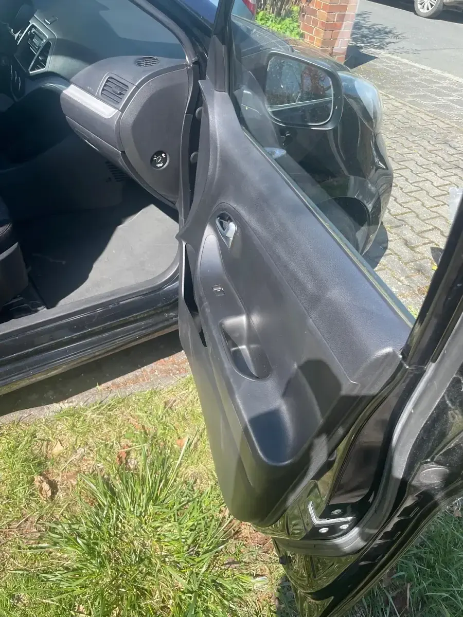 Brugt Kia Picanto 70 HK (51 kW) 2012 Sort Hatchback