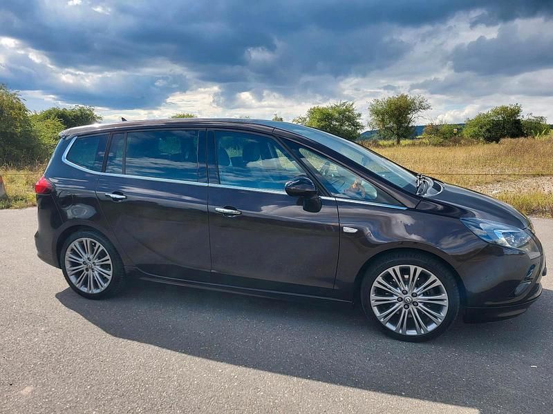 Gebraucht Opel Zafira Tourer OPC 165 PS (121 kW) 2011 Braun Van / Kleinbus