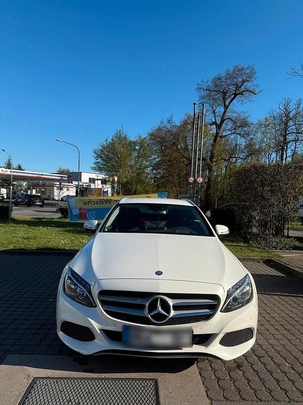 Gebraucht Mercedes C220 170 PS (125 kW) 2016 Weiß Kombi