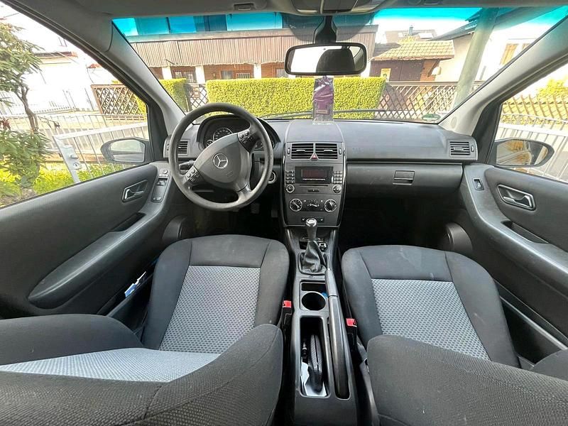 Gebraucht Mercedes A150 95 PS (69 kW) 2008 Schwarz Kleinwagen