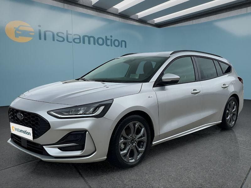 Silber Gebraucht 2023 Ford Focus ST-Line Kombi | 23.699 € (Guter Preis) - Bild 1/4