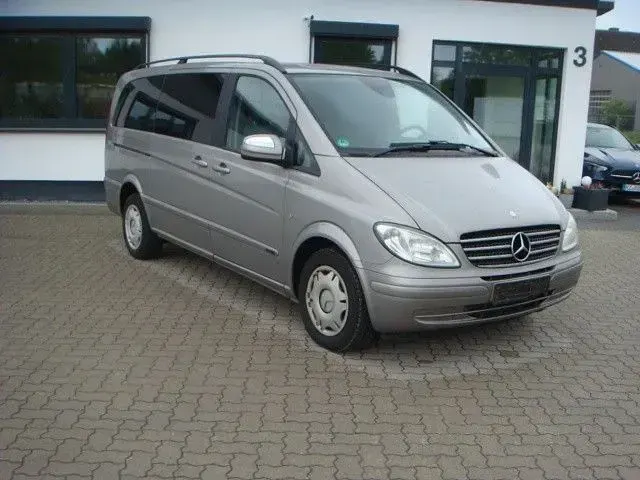 Gebraucht Mercedes Viano 204 PS (150 kW) 2011 Silber Van / Kleinbus