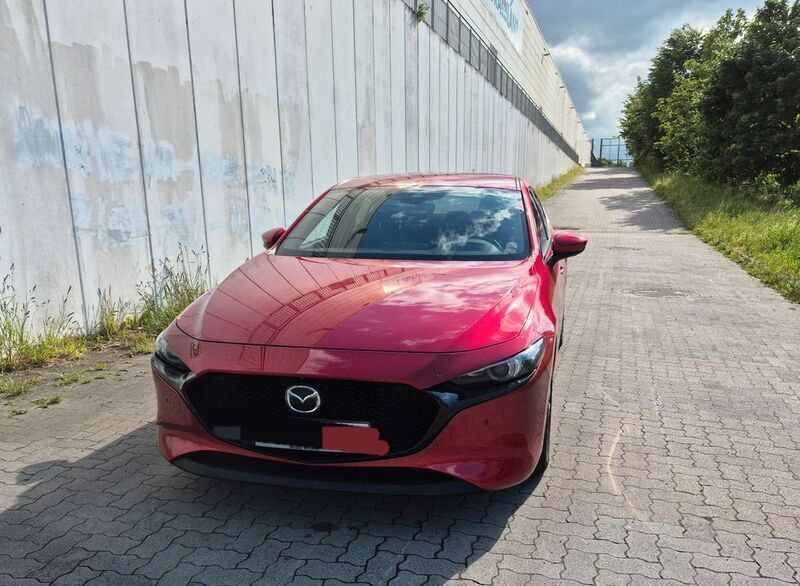 Rot Gebraucht 2019 Mazda 3 Limousine | 15.500 € (Fairer Preis) - Bild 1/4