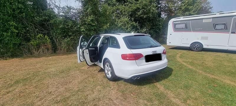Gebraucht Audi A4 Comfort 150 PS (110 kW) 2015 Weiß Kombi