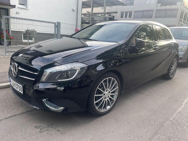 Gebraucht Mercedes A250 211 PS (155 kW) 2013 Schwarz Limousine