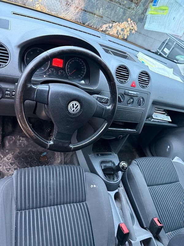 Gebraucht VW Caddy 95 PS (69 kW) 2009 Gelb Van / Kleinbus