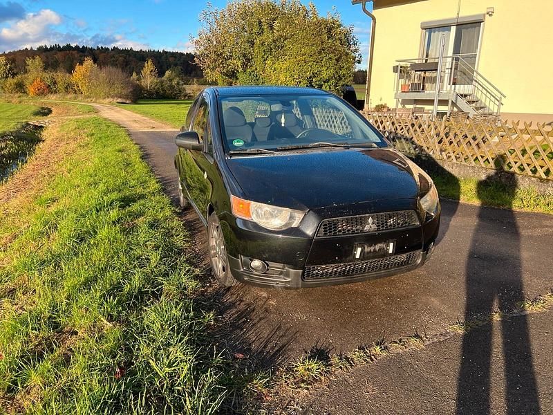 Schwarz Gebraucht 2010 Mitsubishi Colt Kleinwagen | 2.100 € (Teuer) - Bild 1/4