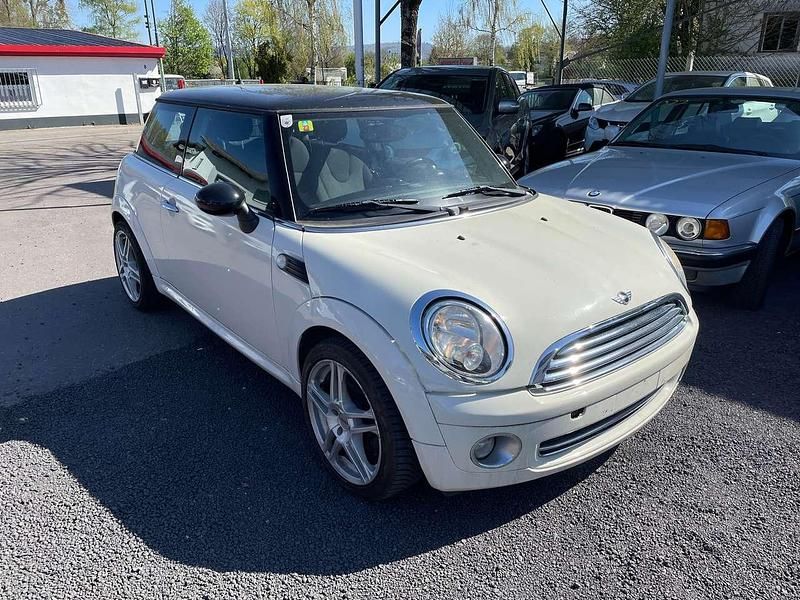 Gebraucht Mini Cooper 122 PS (89 kW) 2010 Pepper white Kleinwagen