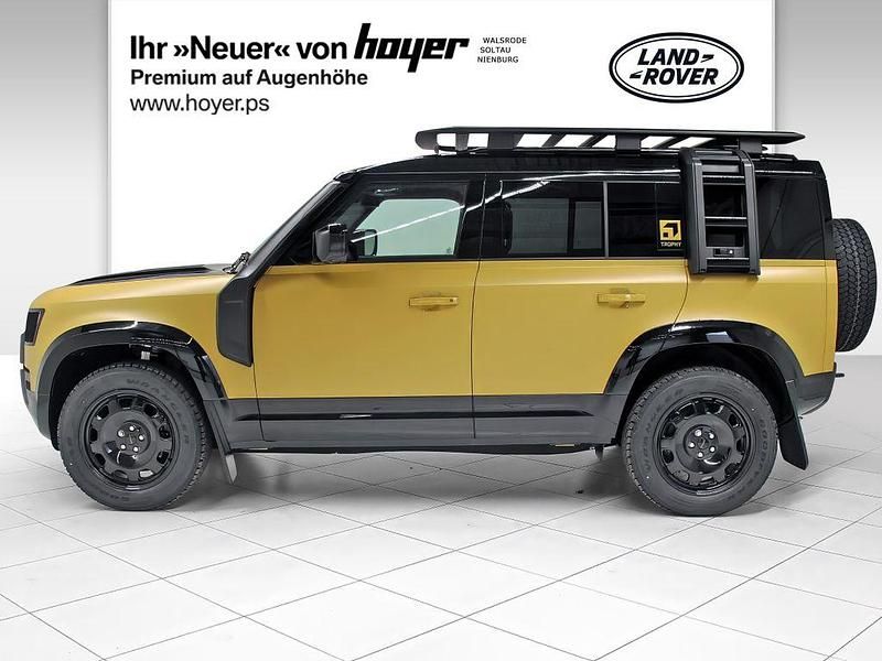 Neu Land Rover Defender 349 PS (256 kW) 2025 Braun SUV