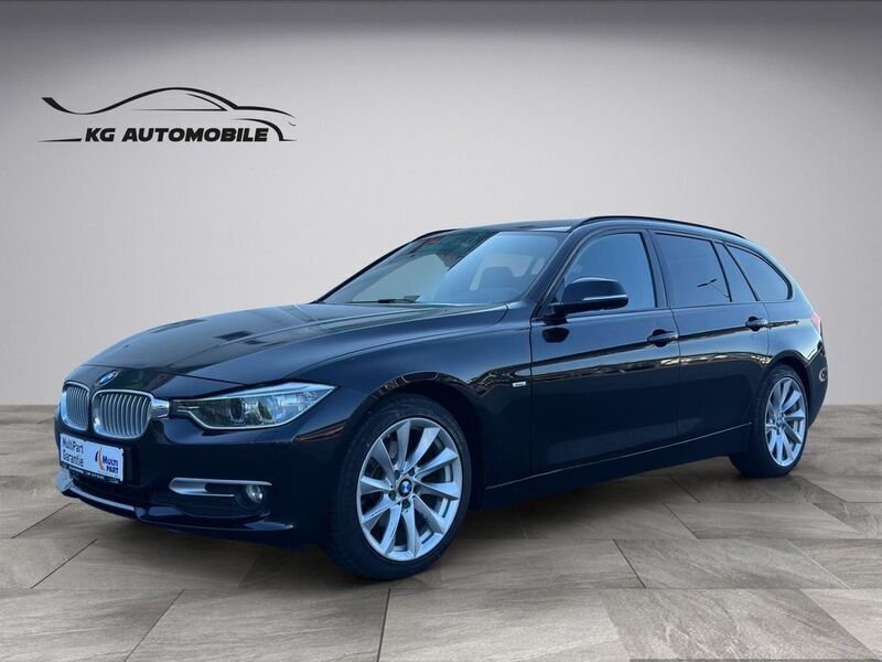 Black sapphire metallic Gebraucht 2014 BMW 320 Sport Line Kombi | 10.599 € (Fairer Preis) - Bild 1/4