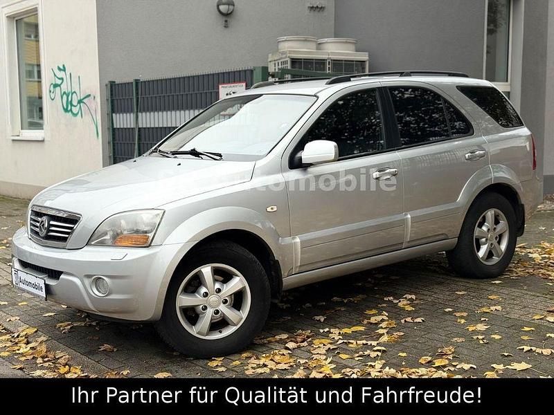 Clear silver Gebraucht 2007 Kia Sorento 2 SUV | 5.990 € (Etwas zu teuer) - Bild 1/4