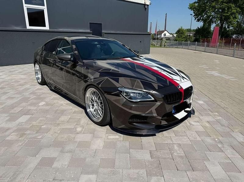 Grau Gebraucht 2015 BMW M6 Shadowline Coupé | 58.500 € - Bild 1/4