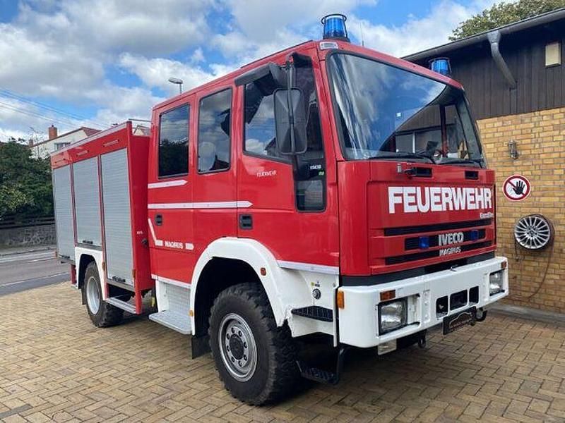 Rot Gebraucht 1997 Iveco Massif | 19.990 € - Bild 1/4