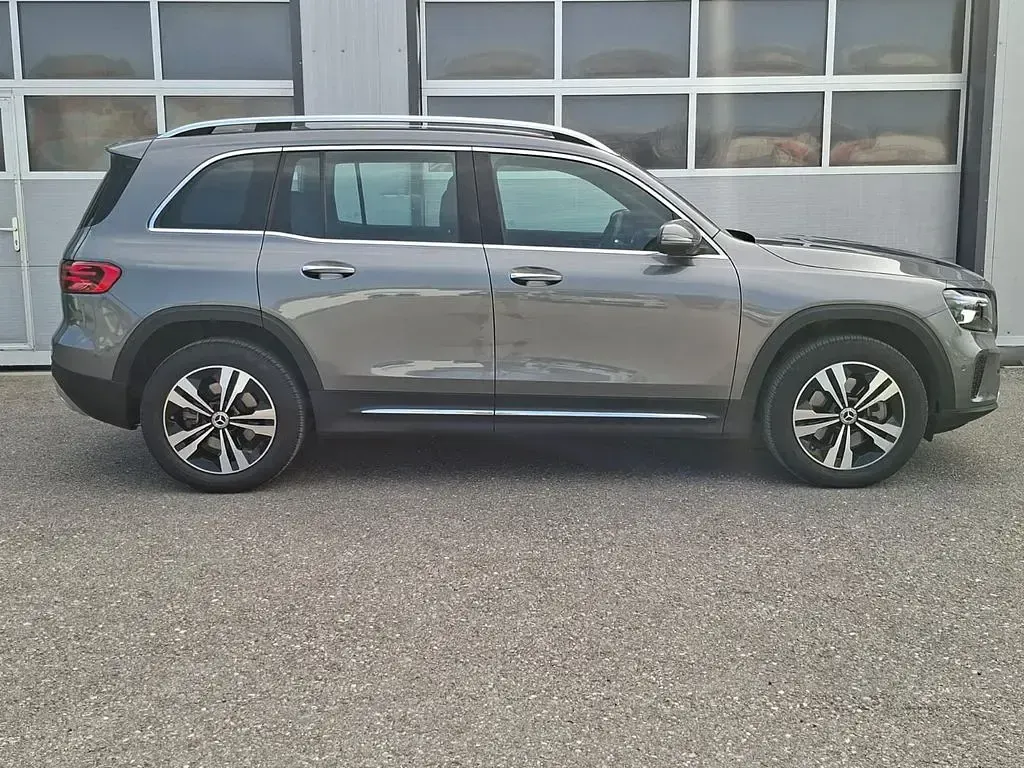 Gebraucht Mercedes GLB250 Progressive 224 PS (164 kW) 2025 Grau SUV