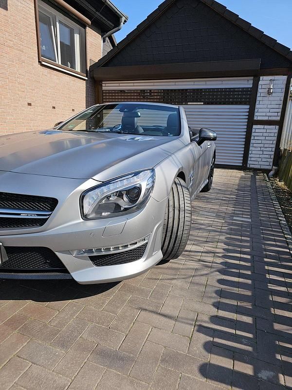 Silber Gebraucht 2016 Mercedes SL63 AMG AMG Cabrio | 70.000 € - Bild 1/4