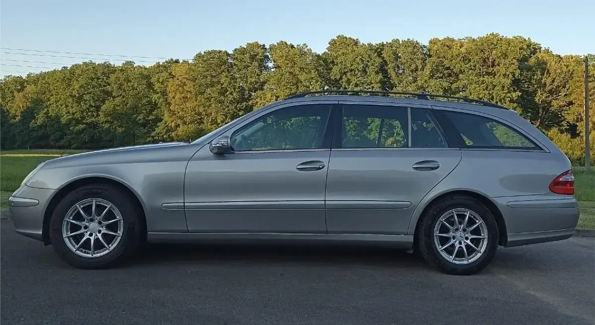 Gebraucht Mercedes E200 163 PS (119 kW) 2004 Silber Kombi