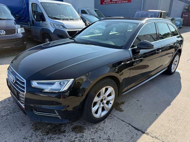 Mythosschwarz metallic Gebraucht 2018 Audi A4 S-Line Kombi | 7.500 € - Bild 1/4