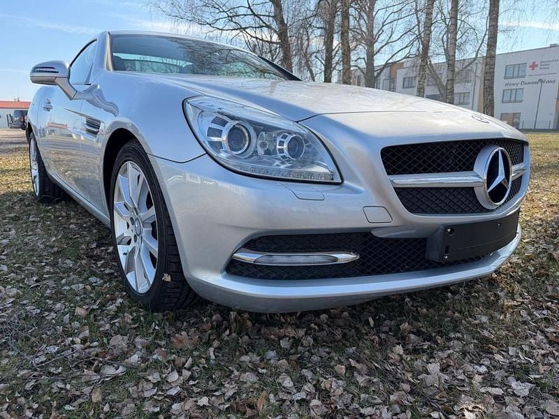 Gebraucht Mercedes SLK200 184 PS (135 kW) 2011 Silber Cabrio