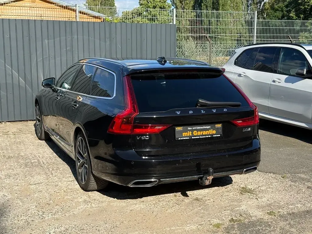 Gebraucht Volvo V90 Inscription 235 PS (172 kW) 2019 Schwarz Kombi