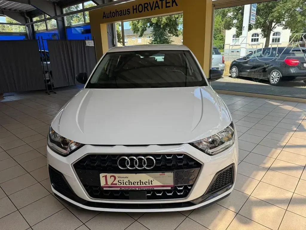 Gebraucht Audi A1 Sportback Advanced 95 PS (69 kW) 2021 Weiß Kleinwagen
