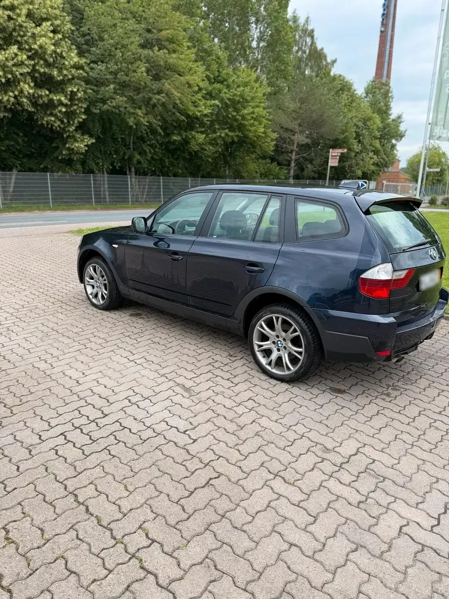 Gebraucht BMW X3 177 PS (130 kW) 2009 Blau SUV