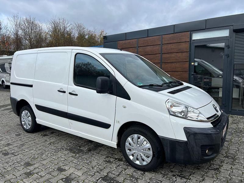 Weiß Gebraucht 2014 Toyota Proace Van / Kleinbus | 7.450 € (Guter Preis) - Bild 1/4