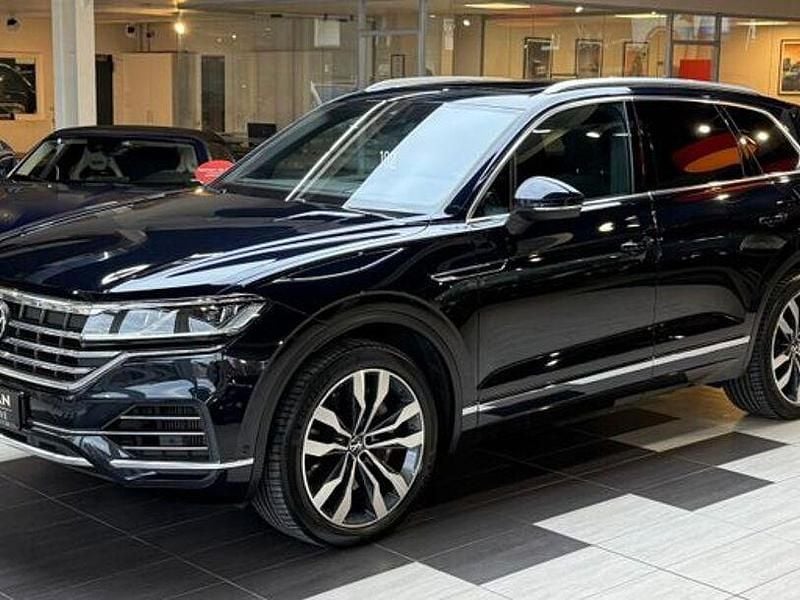 Gebraucht VW Touareg Elegance 381 PS (280 kW) 2022 Blau SUV