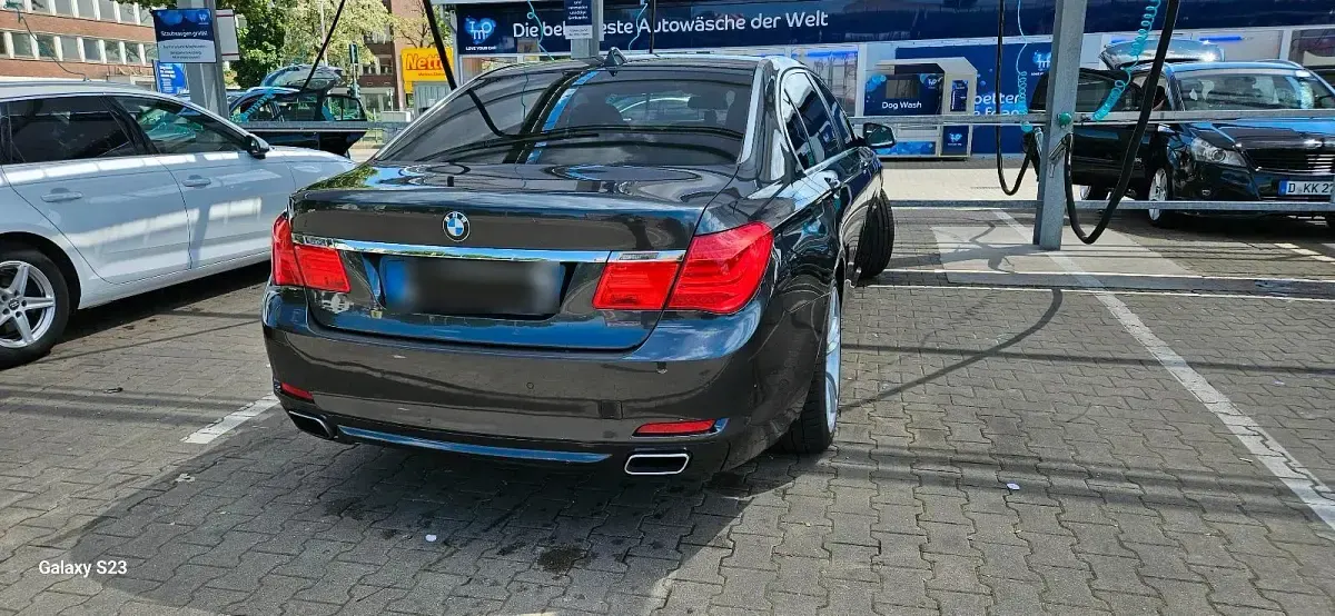 Gebraucht BMW 730L Sport Line 245 PS (180 kW) 2010 Grau Limousine