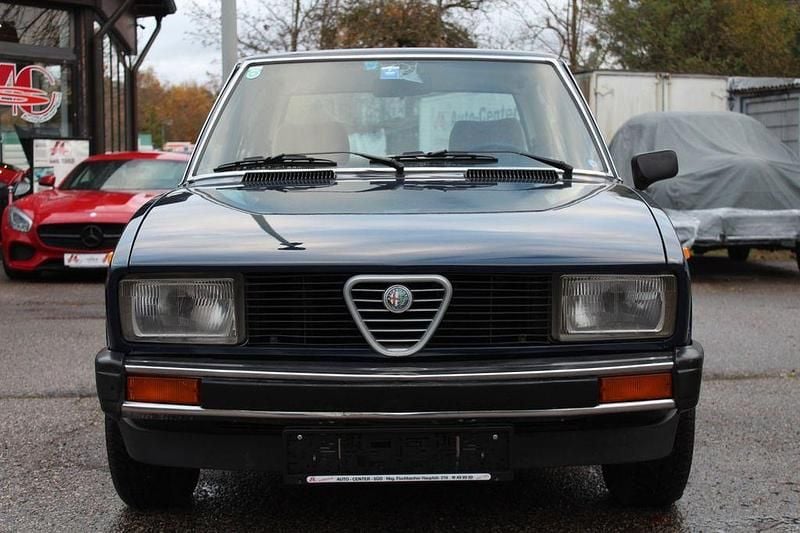 Gebraucht Alfa Romeo Alfetta 131 PS (96 kW) 1980 Blau Limousine