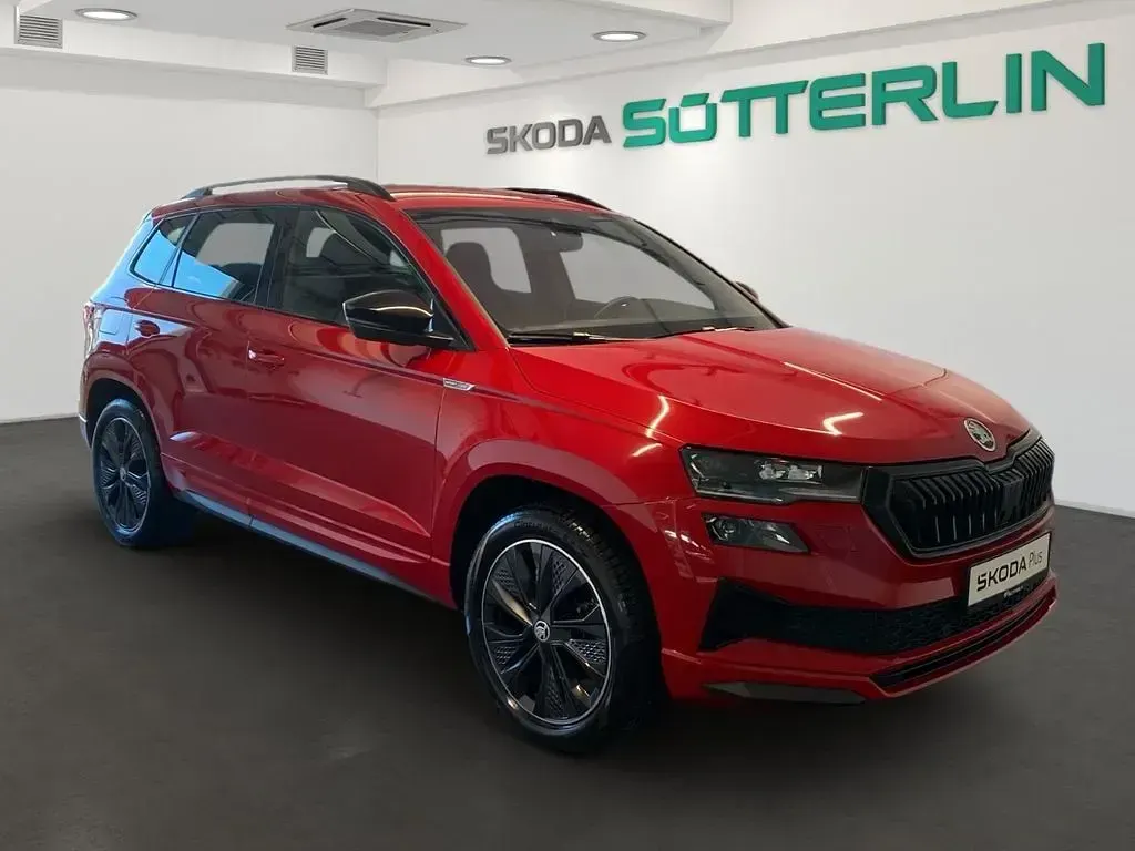 Gebraucht Skoda Karoq SportLine 190 PS (139 kW) 2023 Rot SUV