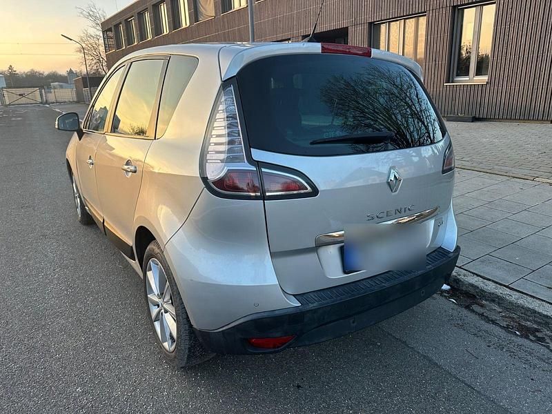 Gebraucht Renault Scénic III 131 PS (96 kW) 2012 Silber Van / Kleinbus