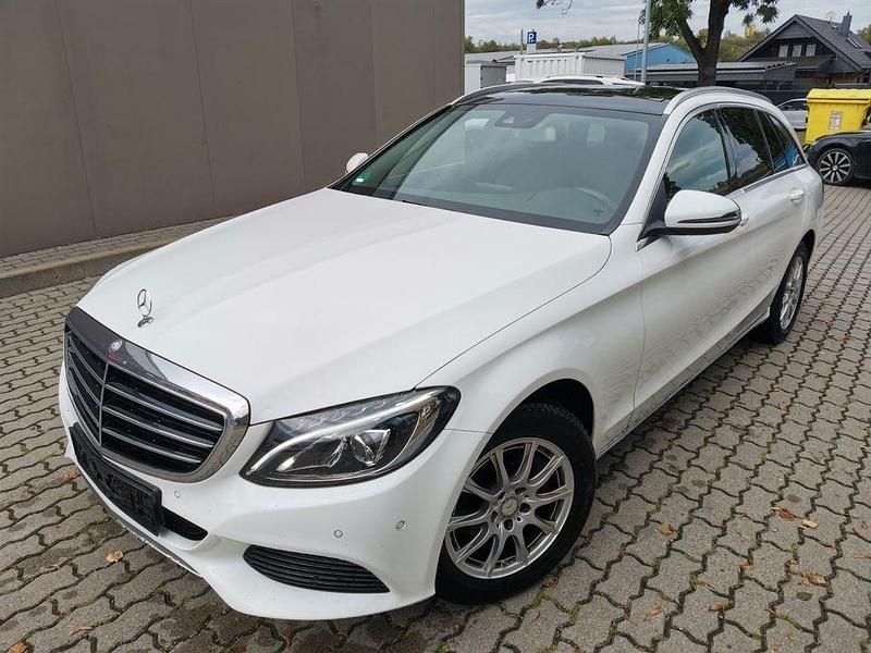 Weiß Gebraucht 2016 Mercedes C200 Exclusive Limousine | 16.990 € (Superpreis) - Bild 1/4