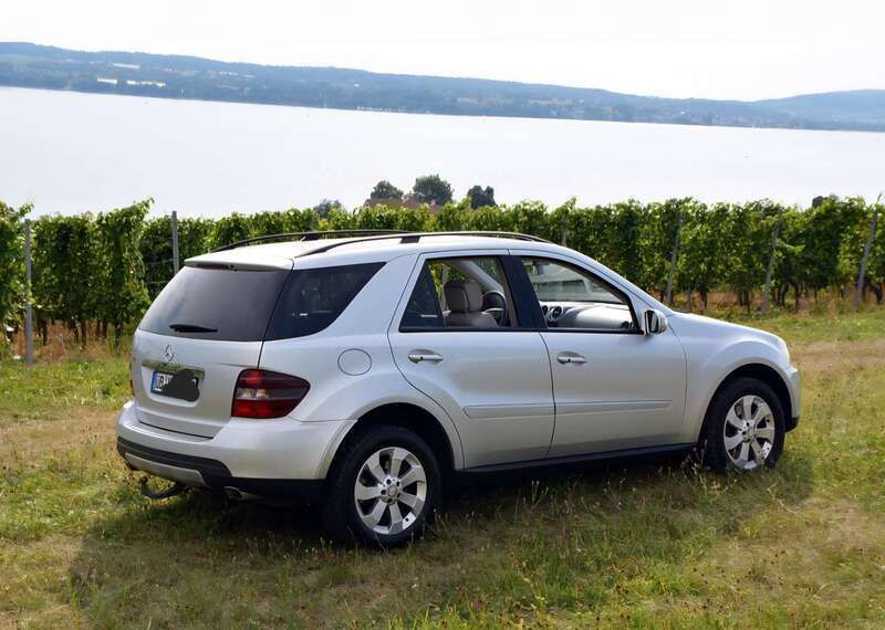 Silber Gebraucht 2007 Mercedes ML420 SUV | 10.999 € - Bild 1/4