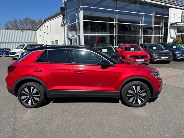 Gebraucht VW T-Roc Move 150 PS (110 kW) 2024 Rot SUV
