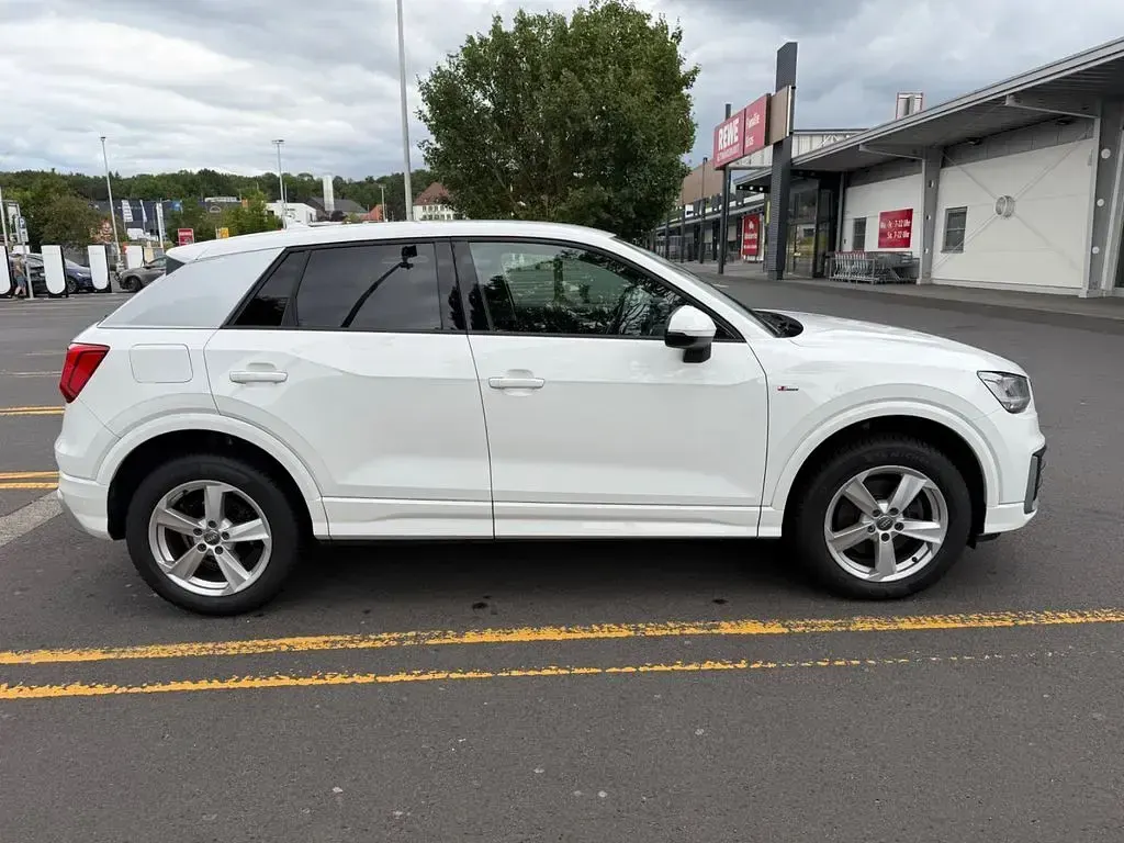 Gebraucht Audi Q2 S-Line 150 PS (110 kW) 2018 Weiß SUV