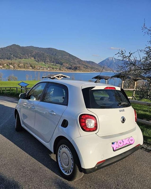 Usata Smart ForFour Basis 71 CV (52 kW) 2015 Bianco Utilitaria