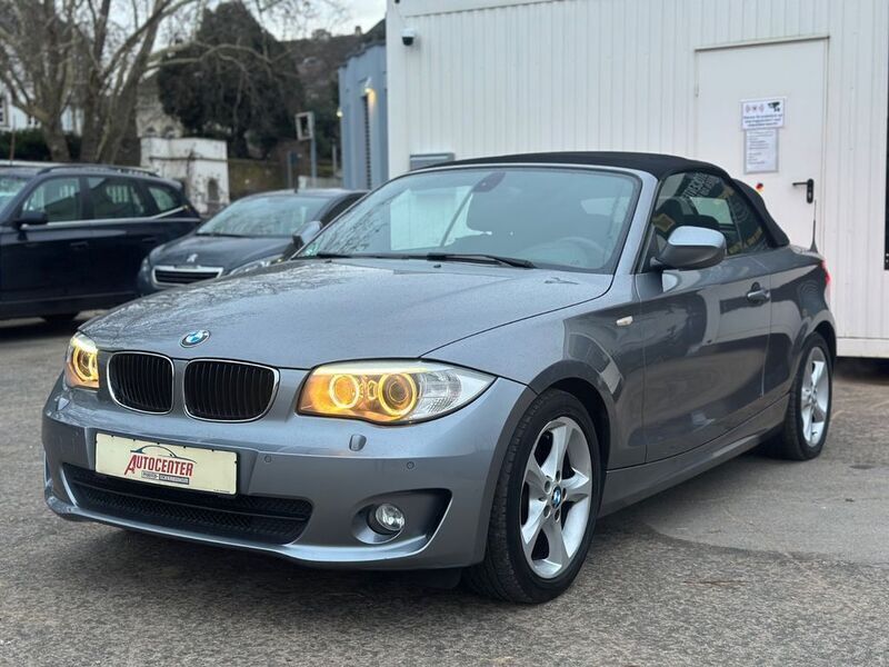 Grau Gebraucht 2013 BMW 118 Cabriolet Comfort Edition Cabrio | 12.990 € (Fairer Preis) - Bild 1/4