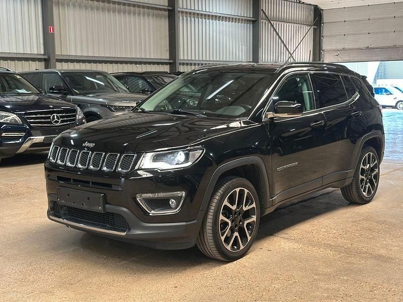 Gebraucht Jeep Compass Limited 170 PS (125 kW) 2018 Schwarz SUV