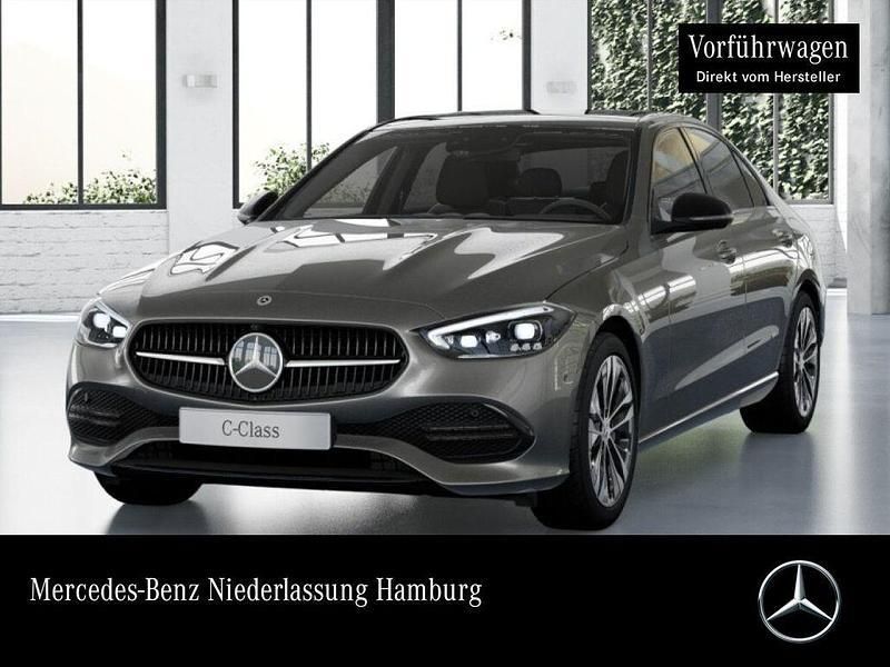 Mojavesilber Gebraucht 2025 Mercedes C300e Night Limousine | 48.490 € (Guter Preis) - Bild 1/4