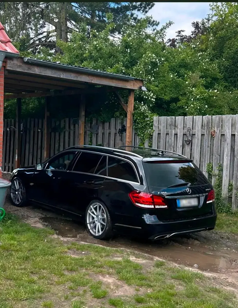 Gebraucht Mercedes E350 258 PS (189 kW) 2014 Schwarz Kombi