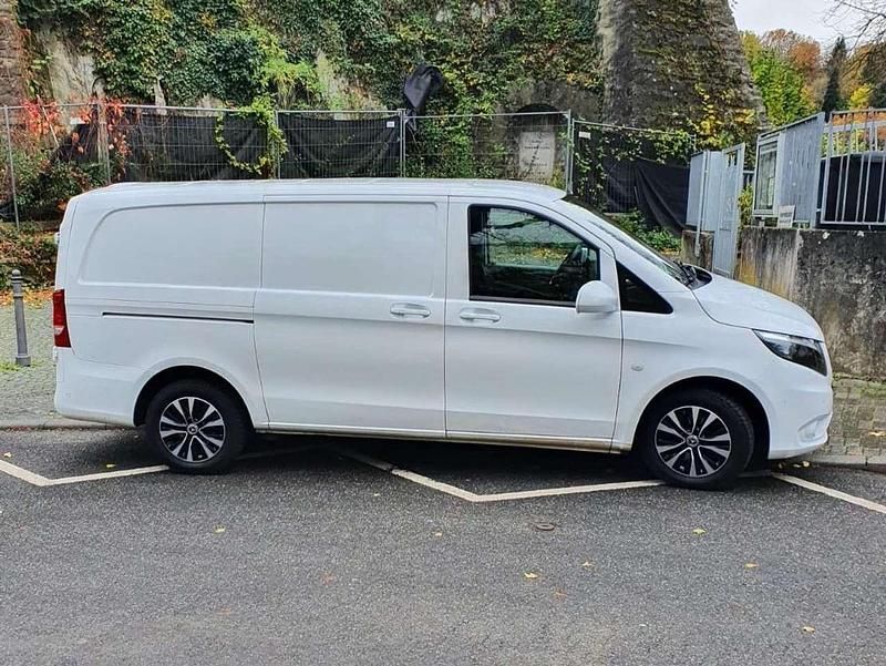 Gebraucht Mercedes Vito 102 PS (75 kW) 2020 Weiß Van