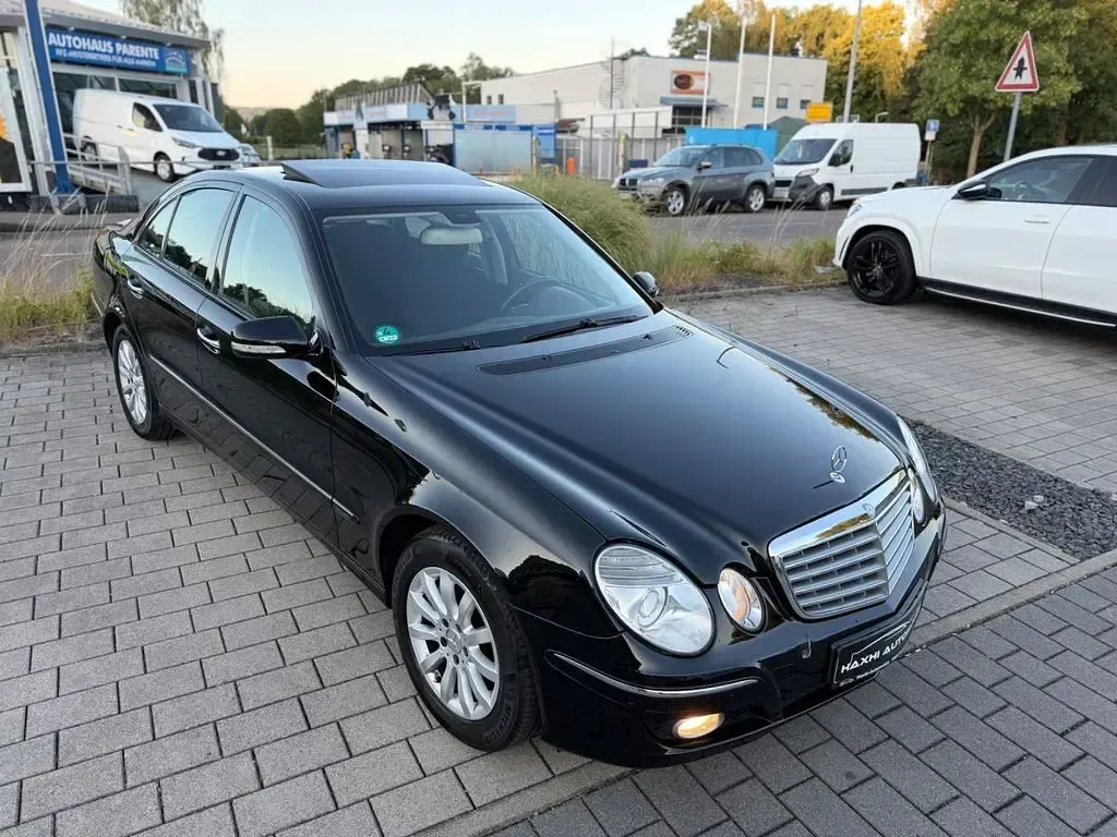 Gebraucht Mercedes E280 231 PS (169 kW) 2006 Schwarz Limousine