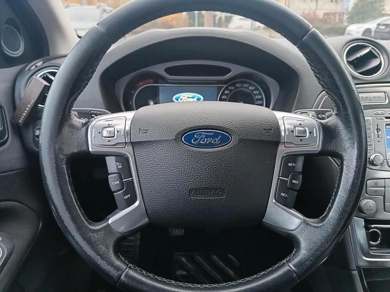 Gebraucht Ford Mondeo 172 PS (126 kW) 2008 Schwarz Kombi