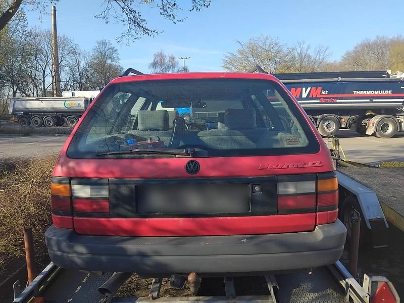 Gebraucht VW Passat 90 PS (66 kW) 1991 Rot Kombi