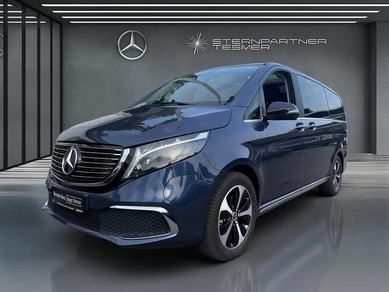 Blau Gebraucht 2024 Mercedes EQV300 Avantgarde Van / Kleinbus | 52.800 € (Etwas zu teuer) - Bild 1/3