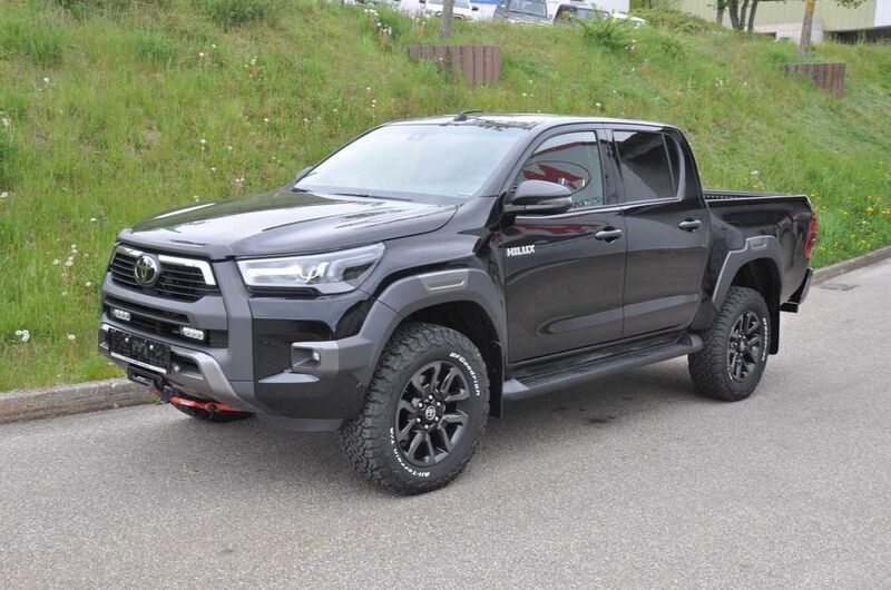 Tiefschwarz mica Gebraucht 2023 Toyota HiLux Abholung | 59.990 € - Bild 1/4
