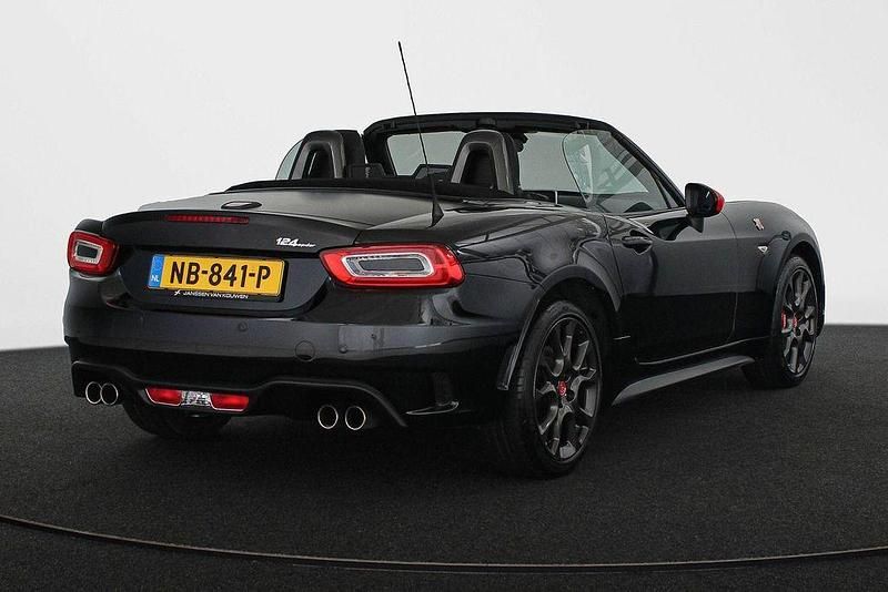 Gebraucht Abarth 124 Spider 170 PS (125 kW) 2017 Schwarz Cabrio